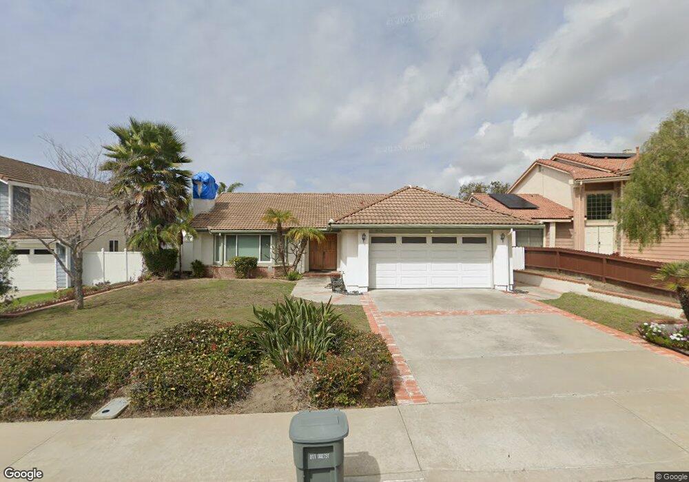 1634 Honeysuckle Ct, Encinitas, CA 92024 - photo 1