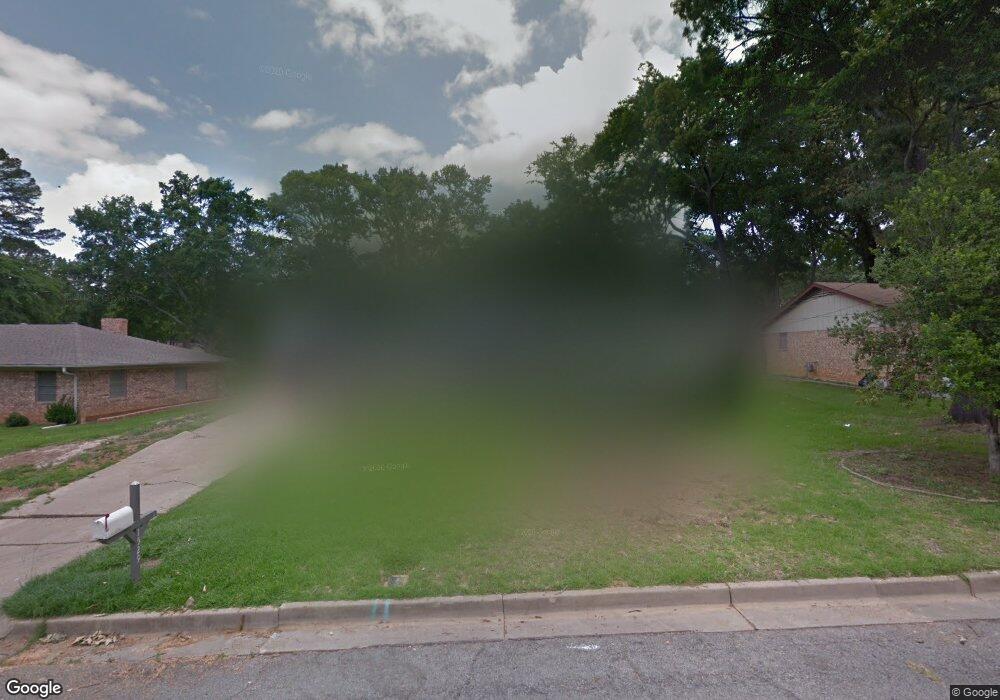 1529 Crockett Dr, Tyler, TX 75701 - photo 1