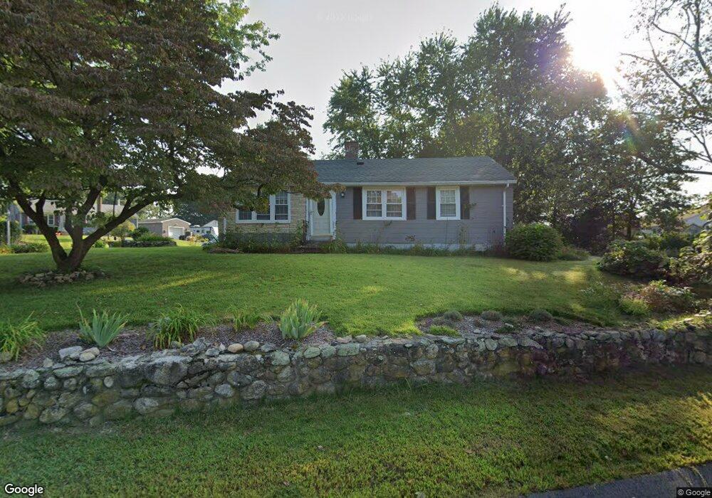 4 Silver Ave, Bellingham, MA 02019 - photo 1