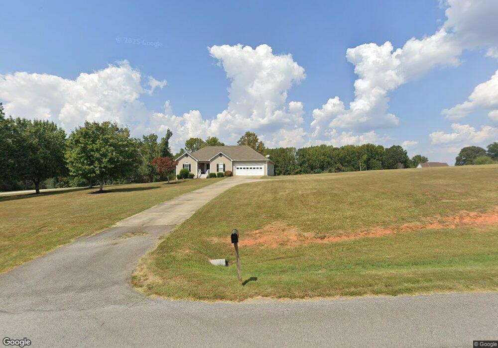 215 Lake Cir, Carrollton, GA 30116 - photo 1