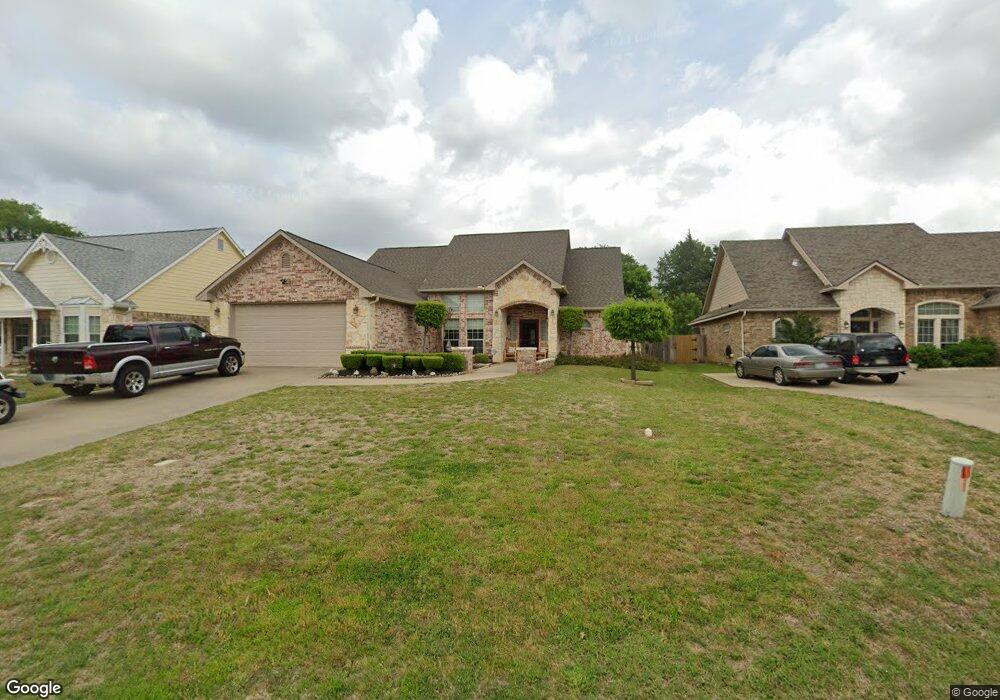 1103 Little Creek Dr, Denison, TX 75020 - photo 1