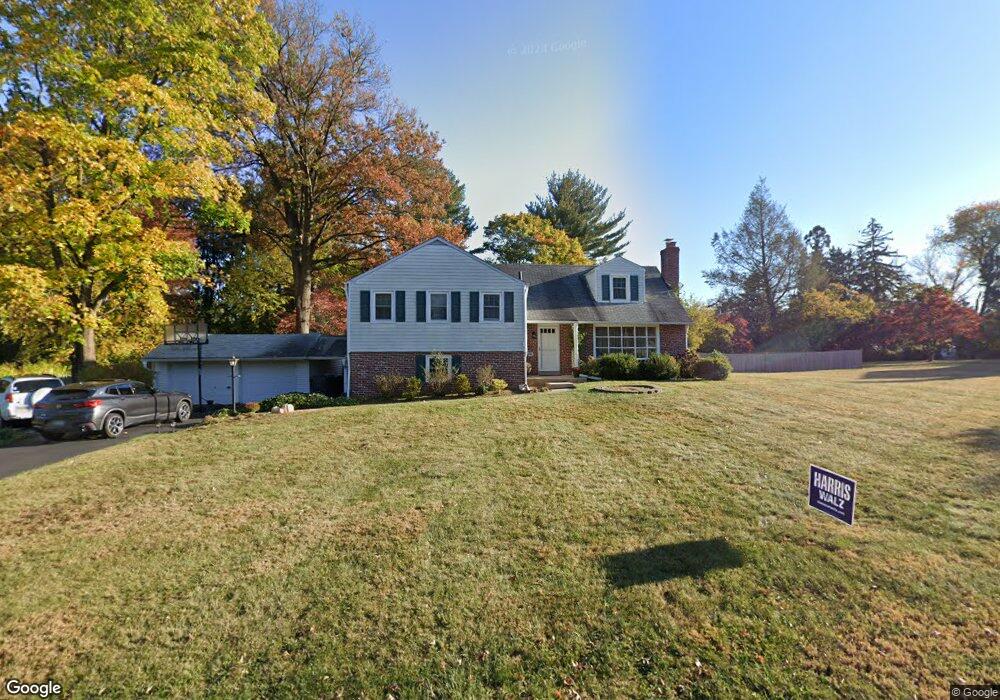 136 Sullivan Rd, Wayne, PA 19087 - photo 1