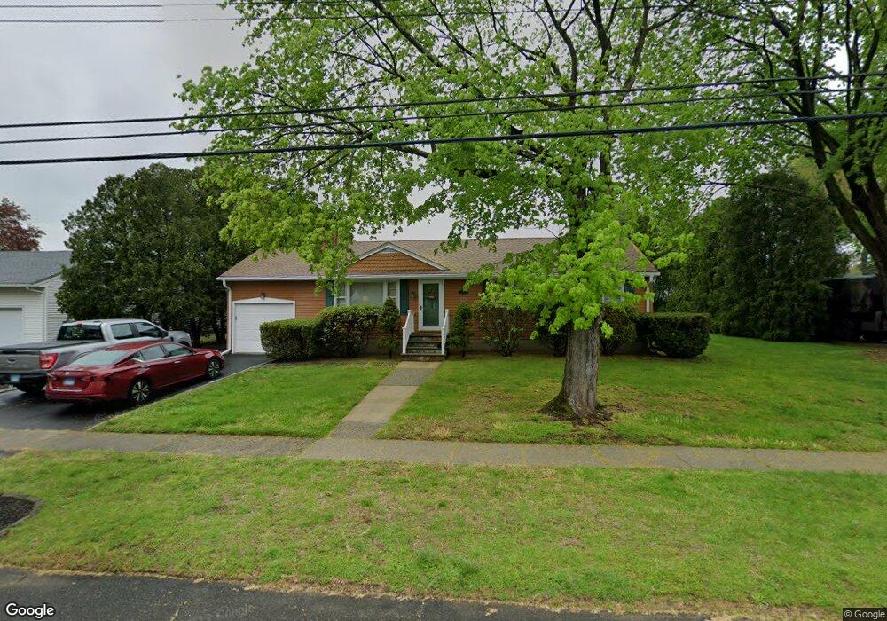 140 Fairfax Dr, Stratford, CT 06614 - photo 1