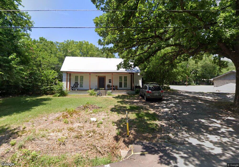 411 E 5th St, Bonham, TX 75418 - photo 1