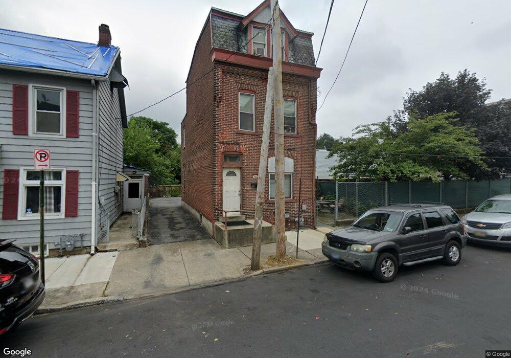 136 W Chew St, Allentown, PA 18102 - photo 1