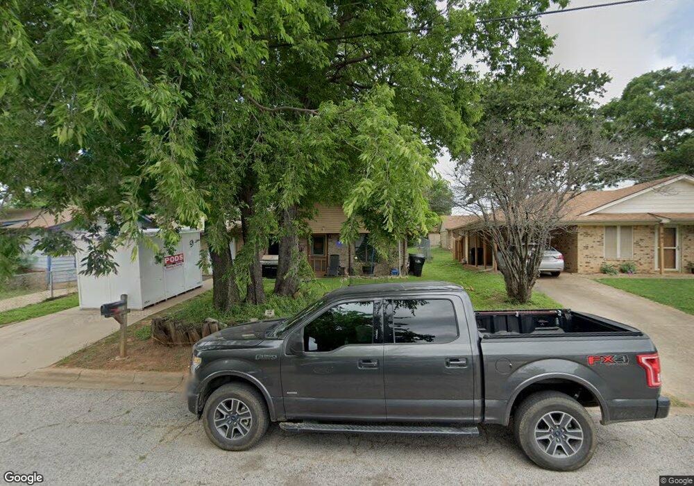 903 Chase St, Denison, TX 75020 - photo 1