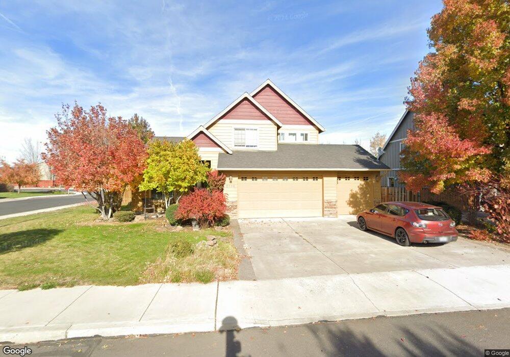 2179 NW Sterling Ave, Redmond, OR 97756 - photo 1
