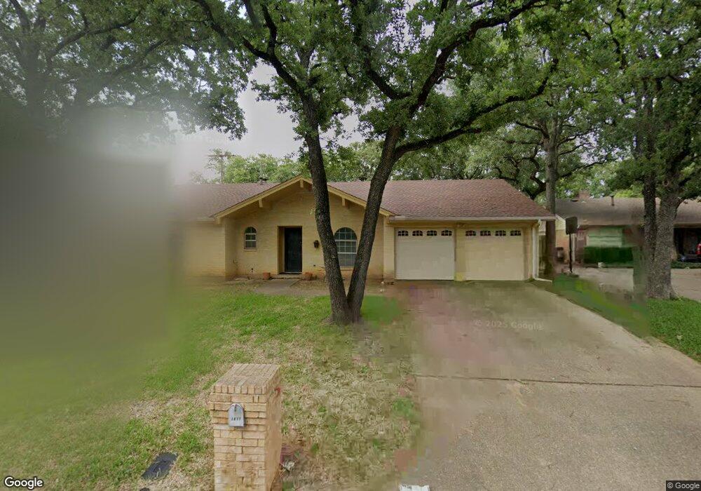 1017 Henson Dr, Hurst, TX 76053 - photo 1