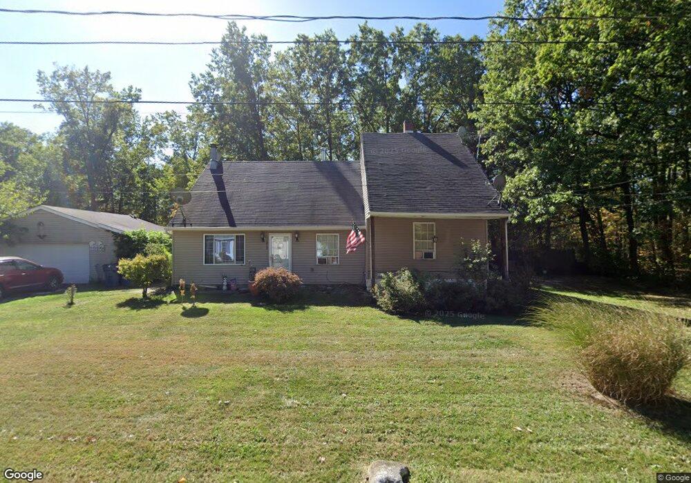 4068 Laurel Rd, Lorain, OH 44055 - photo 1