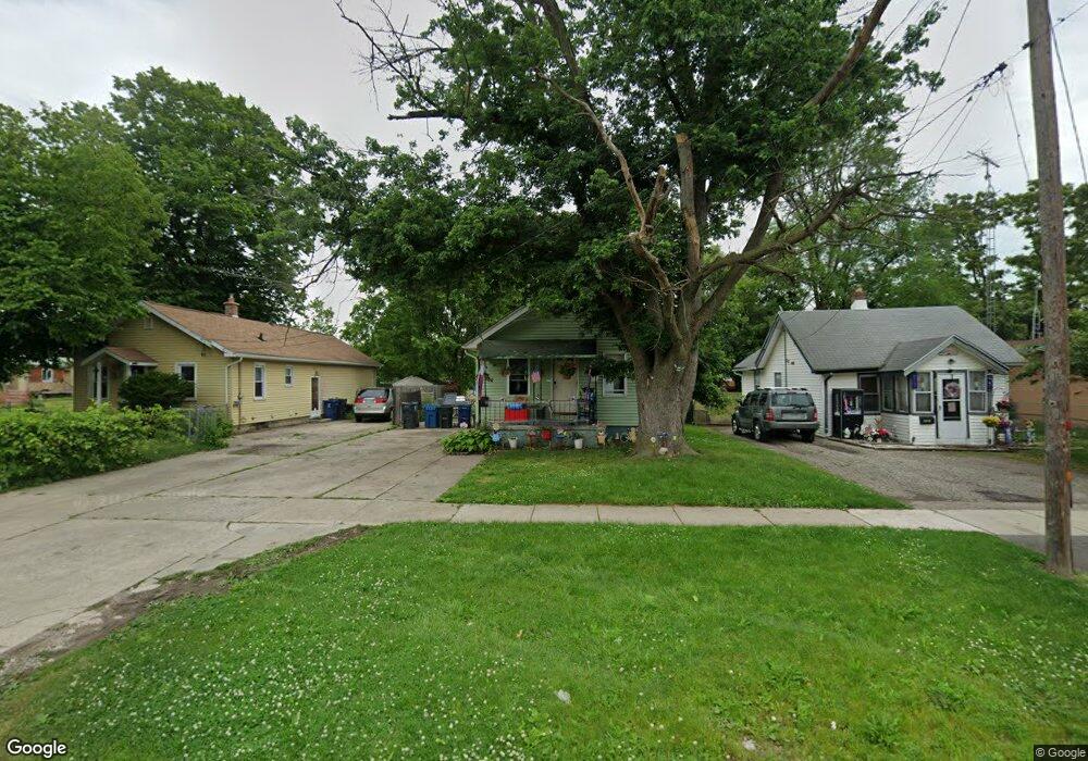 2062 N Averill Ave, Flint, MI 48506 - photo 1