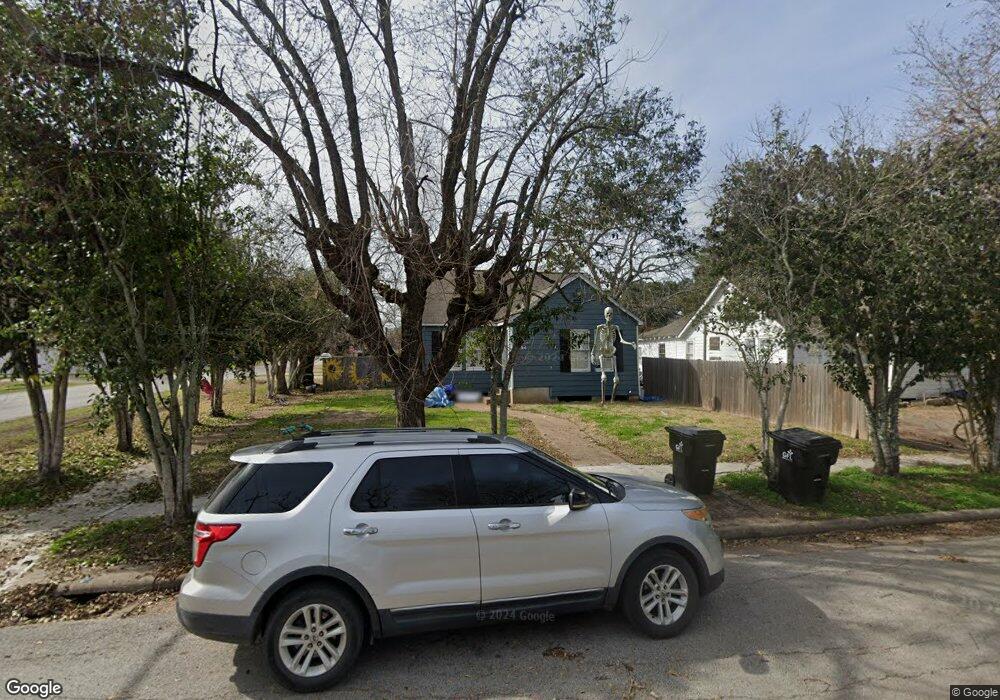 1124 Macarthur St, Rosenberg, TX 77471 - photo 1