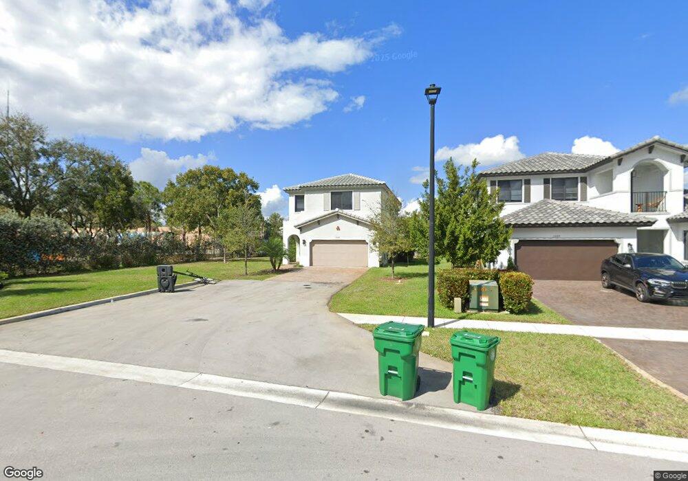 13145 Addilyn Ct, Davie, FL 33325 - photo 1