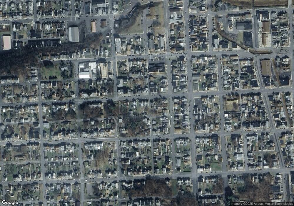 826 W Spruce St, Coal Township, PA 17866 - photo 1