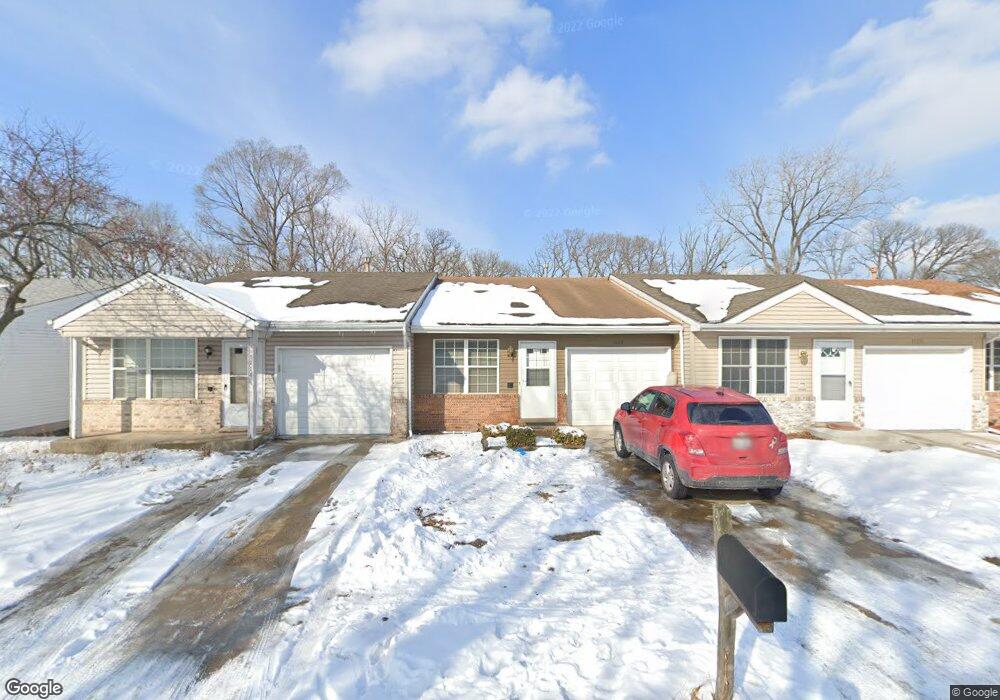 1112 Stratford Ln, Algonquin, IL 60102 - photo 1
