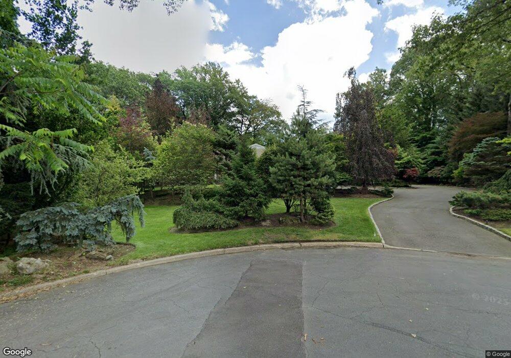 131 Devriese Ct, Tenafly, NJ 07670 - photo 1