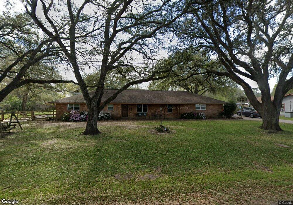 319 Brandes St, East Bernard, TX 77435 - photo 1