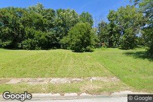 132 E Farmer St, Independence, MO 64050