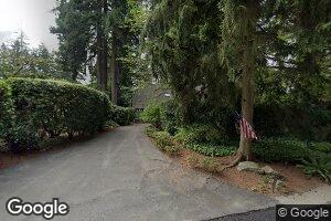 8010 84th Ave SE, Mercer Island, WA 98040