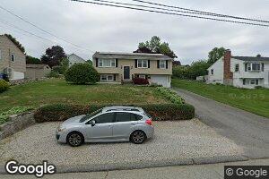 126 Phoenix Dr, Groton, CT 06340