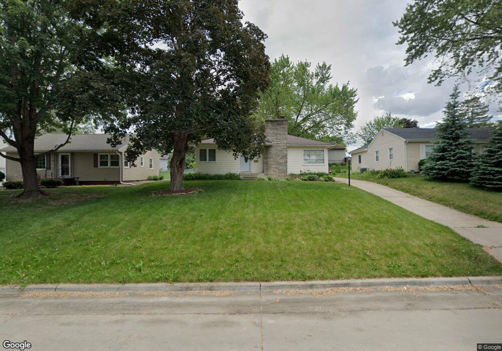 1202 W 7th St, Cedar Falls, IA 50613 - photo 1