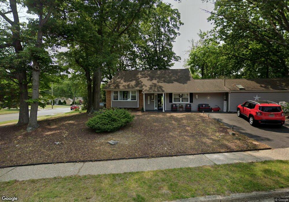 925 Forbes St, Blackwood, NJ 08012 - photo 1