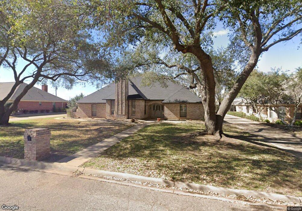 1602 Stonegate Dr, Cleburne, TX 76033 - photo 1