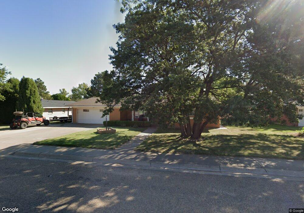 110 Armstrong Ave, Dumas, TX 79029 - photo 1