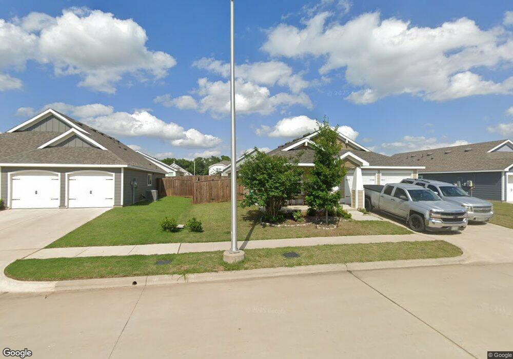 620 Mayfield Dr, Cleburne, TX 76031 - photo 1