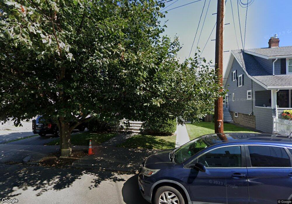 17 Winthrop St, Stoneham, MA 02180 - photo 1