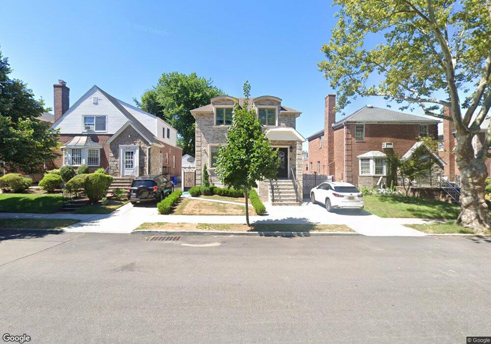 81-26 193rd St, Hollis, NY 11423 - photo 1