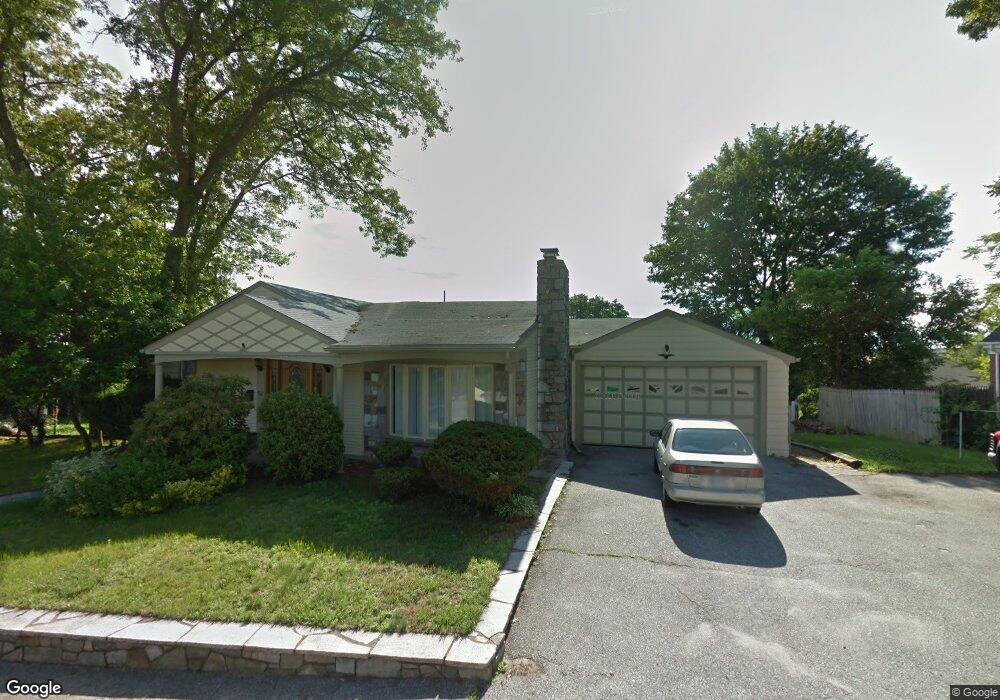 92 Fiume St, Pawtucket, RI 02860 - photo 1