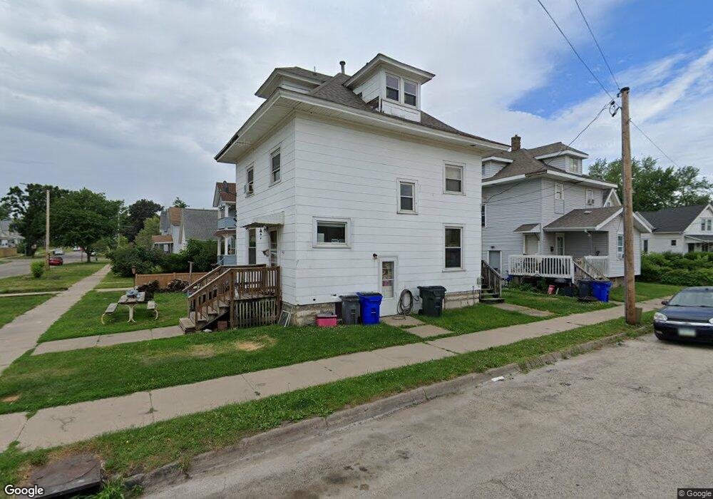 902 A Ave NW, Cedar Rapids, IA 52405 - photo 1