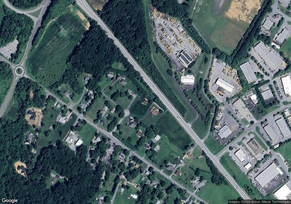 5375 Red Cedar Ct, Sykesville, MD 21784 - photo 1