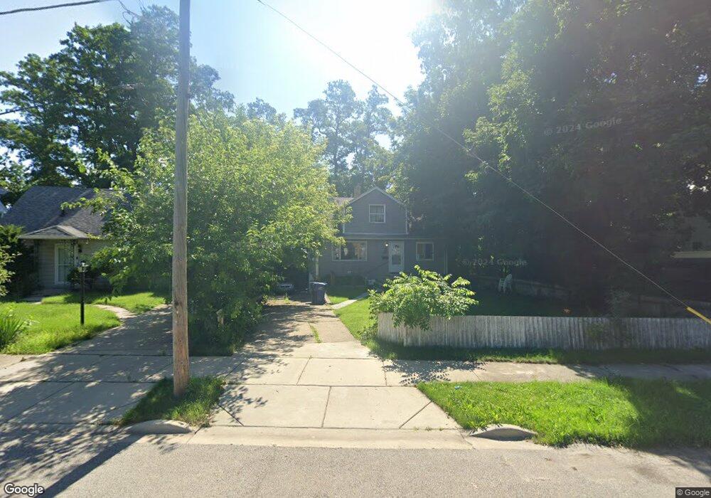 1307 Eastview Dr, Waukegan, IL 60085 - photo 1