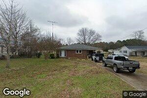 207 Laurel Ave, Comer, GA 30629
