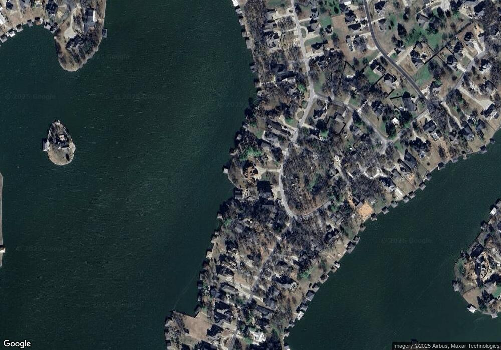 928 Kiowa Dr E, Gainesville, TX 76240 - photo 1