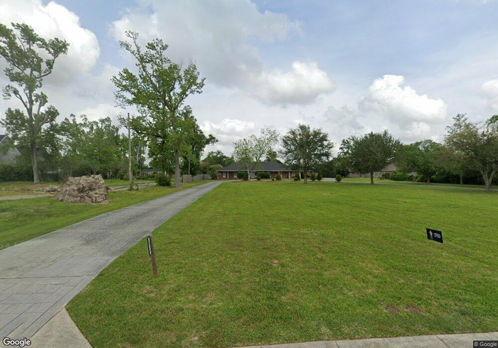 3829 E Lake St, Lake Charles, LA 70605 - photo 1