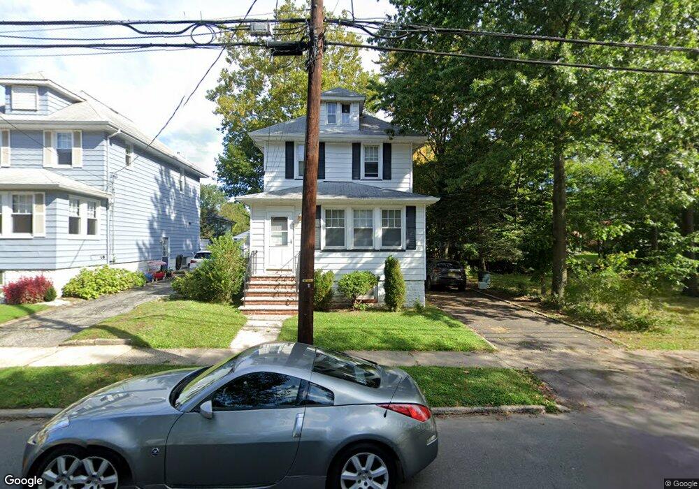 679 Elm Ave, Ridgefield, NJ 07657 - photo 1