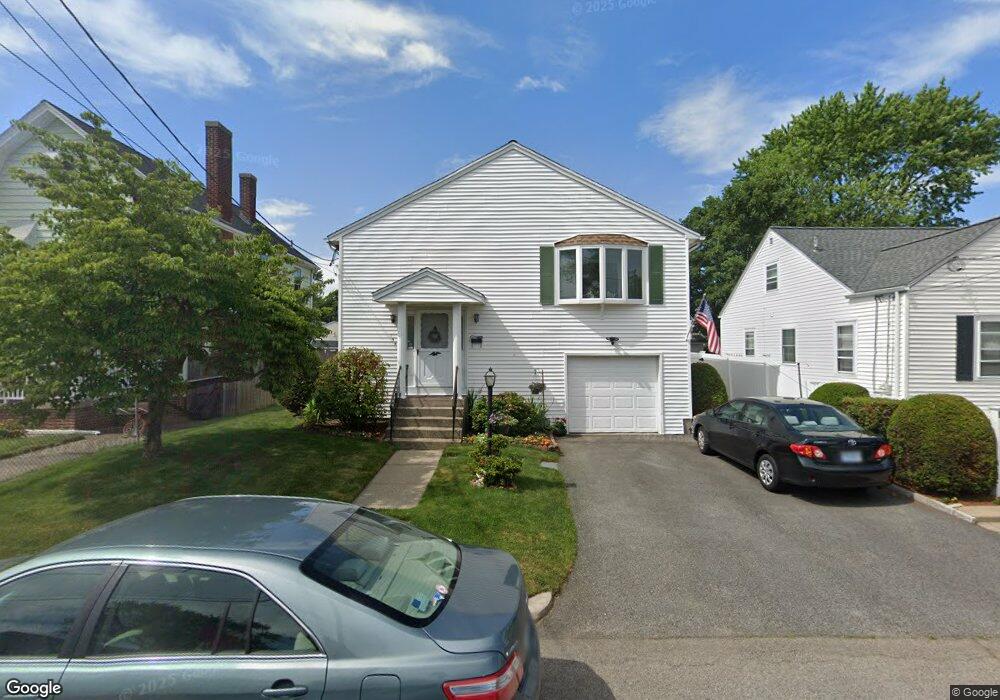 154 Benedict St, Pawtucket, RI 02861 - photo 1