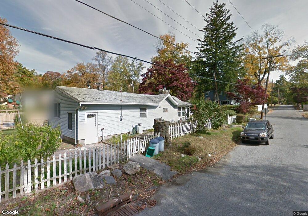 3211 Lincoln Dr, Mohegan Lake, NY 10547 - photo 1