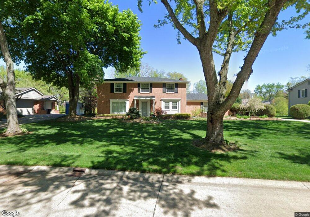 2845 Woodcreek Way, Bloomfield Hills, MI 48304 - photo 1