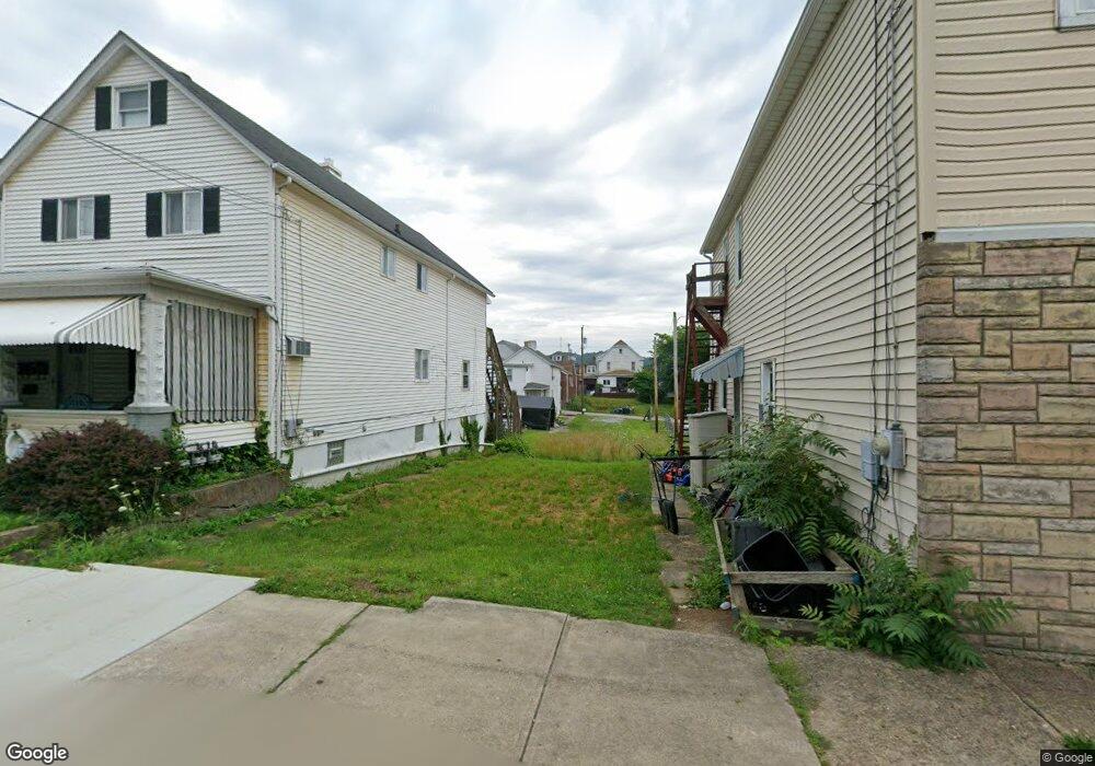 326 Longfellow St, Vandergrift, PA 15690 - photo 1