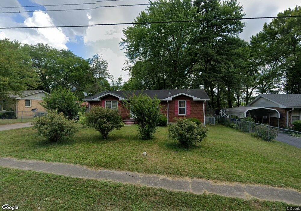 711 Hawthorne St, Hopkinsville, KY 42240 - photo 1