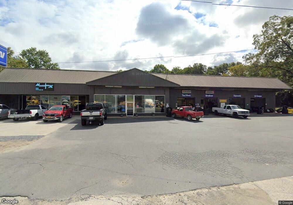 721 N Wall St, Calhoun, GA 30701 - photo 1