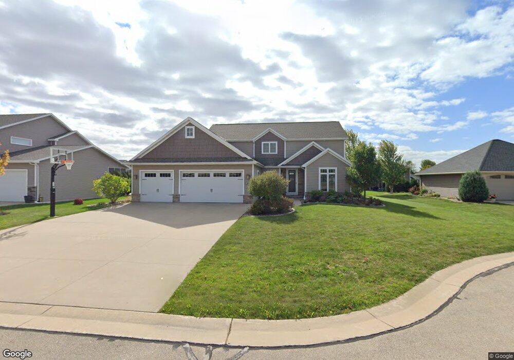 W5979 Blue Bonnet Dr, Appleton, WI 54915 - photo 1