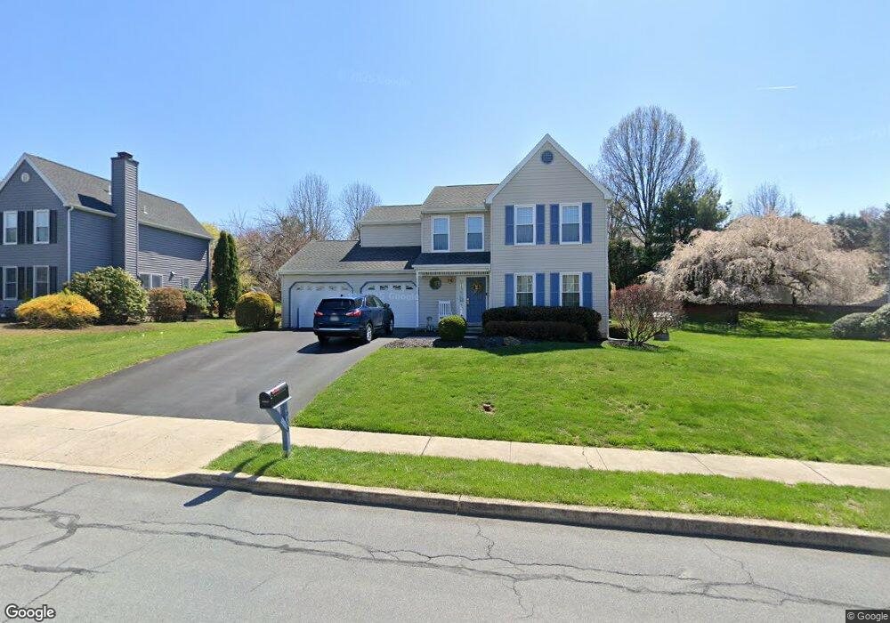 4906 Briarwood Cir, Reading, PA 19606 - photo 1
