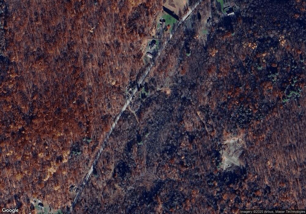 405 Stone Ridge Dr, Dalton, PA 18414 - photo 1