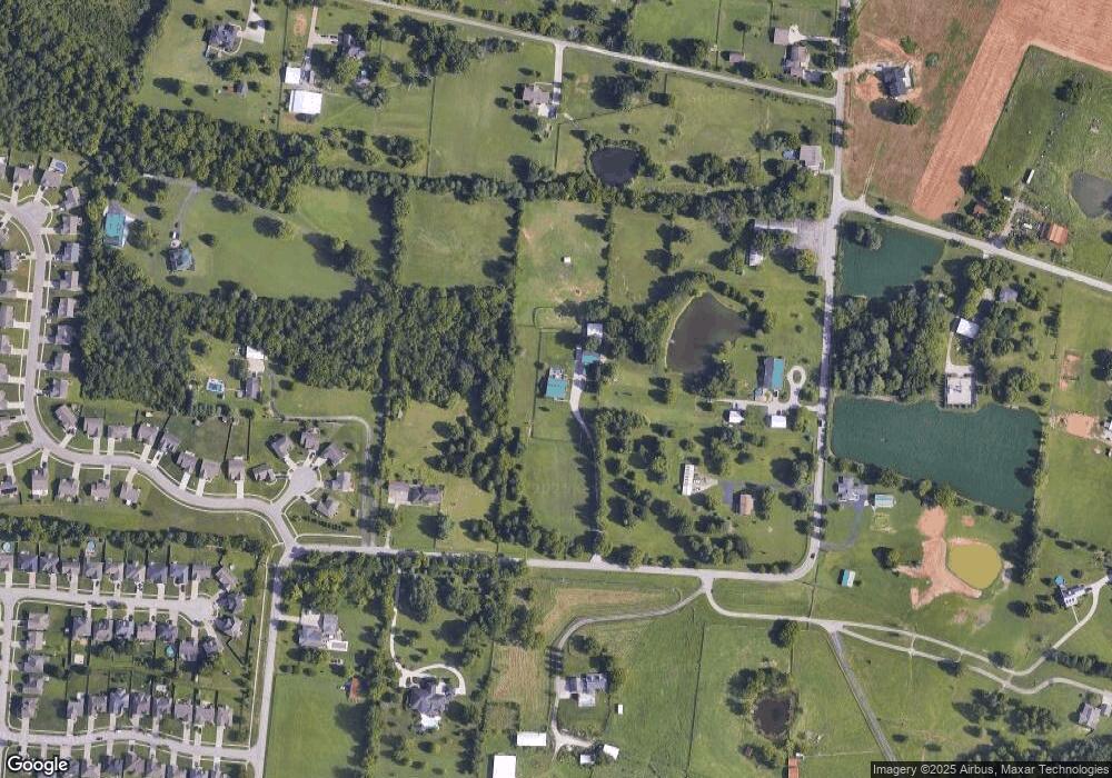 8931 Thixton Ln, Louisville, KY 40229 - photo 1