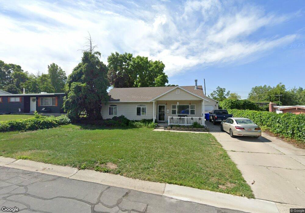 372 E Arlo Ave, Sandy, UT 84070 - photo 1