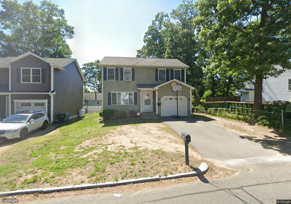 14 Walsh St, Springfield, MA 01109 - photo 1